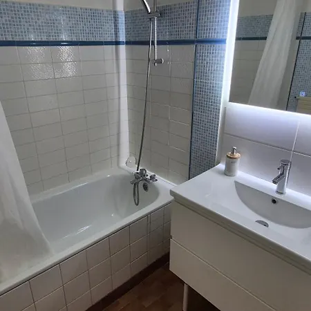 Port Richelieu 120, T3 Petite Vue Port, Piscine, Parking آجد