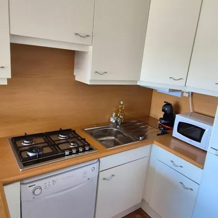 Apartment Port Richelieu 120, T3 Petite Vue Port, Piscine, Parking *